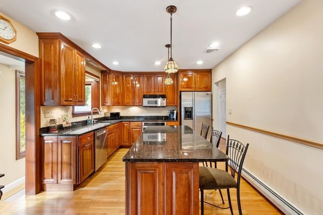 35 Alden Rd, Swampscott, MA 01907