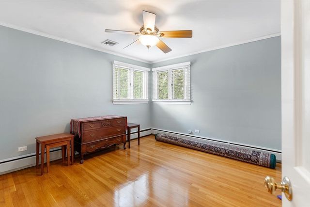 35 Alden Rd, Swampscott, MA 01907