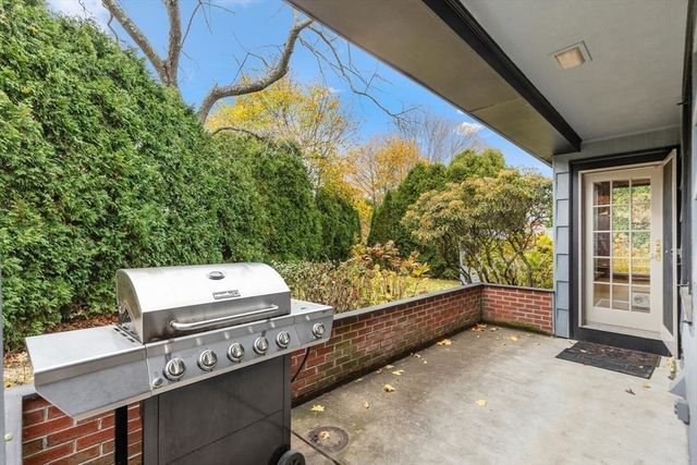 35 Alden Rd, Swampscott, MA 01907