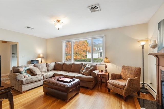 35 Alden Rd, Swampscott, MA 01907