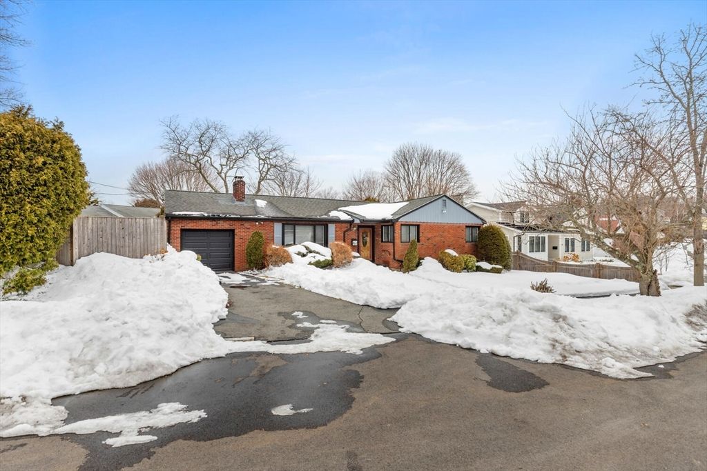 35 Alden Rd, Swampscott, MA 01907