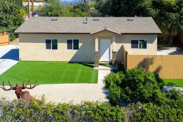 12325-12327 Lemoncrest Drive, Lakeside, CA 92040