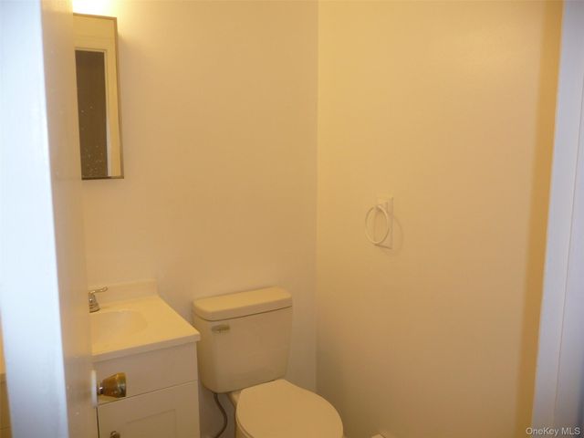 91 Sarah Lane, Middletown, NY 10941