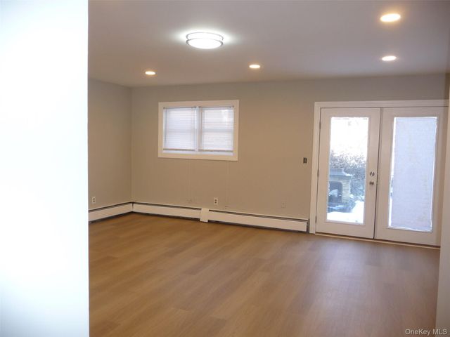 91 Sarah Lane, Middletown, NY 10941