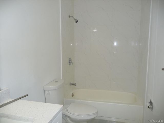 91 Sarah Lane, Middletown, NY 10941