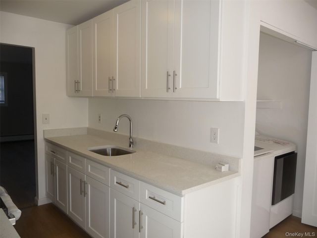 91 Sarah Lane, Middletown, NY 10941