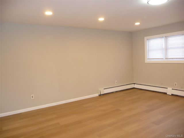 91 Sarah Lane, Middletown, NY 10941