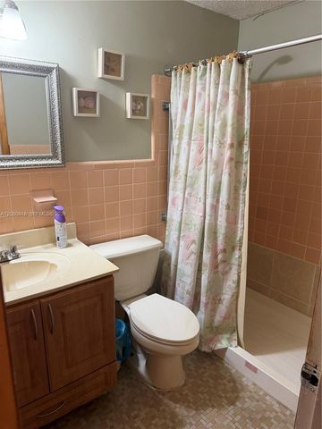 2001 S Ocean Drive 13, Hallandale Beach, FL 33009
