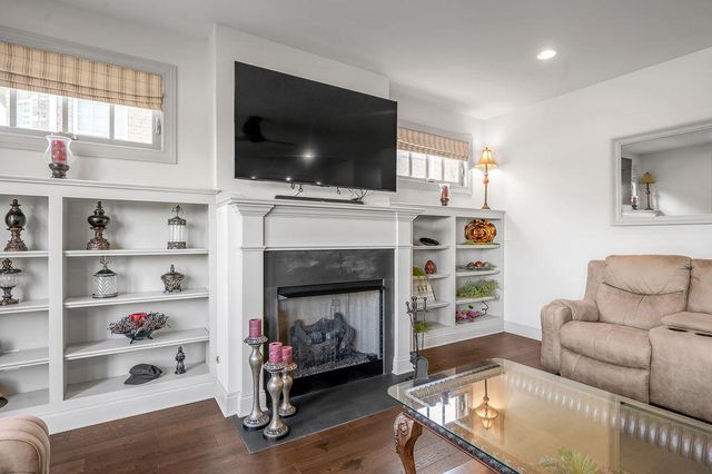 150 Sunningdale Drive, Georgetown, KY 40324