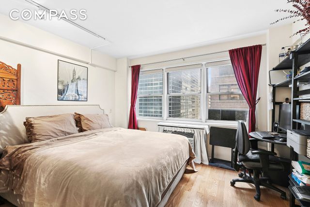 321 E 45th St Apt 9F, New York City, NY 10017