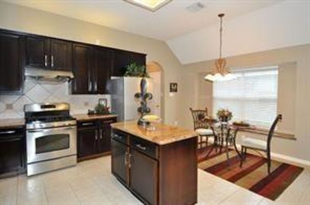 1206 Ivory Meadow Lane, Sugar Land, TX 77479