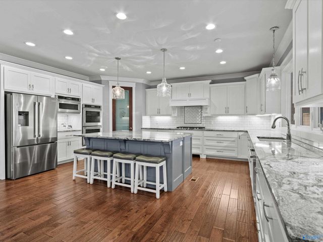 108 Lake Creek Drive, Guntersville, AL 35976