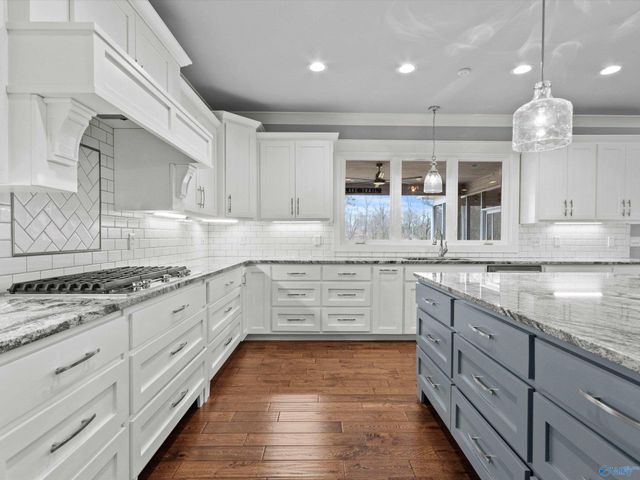 108 Lake Creek Drive, Guntersville, AL 35976