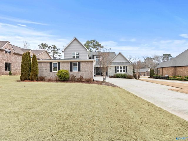 108 Lake Creek Drive, Guntersville, AL 35976