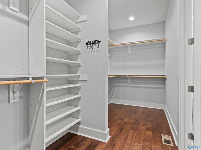 108 Lake Creek Drive, Guntersville, AL 35976