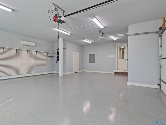 108 Lake Creek Drive, Guntersville, AL 35976