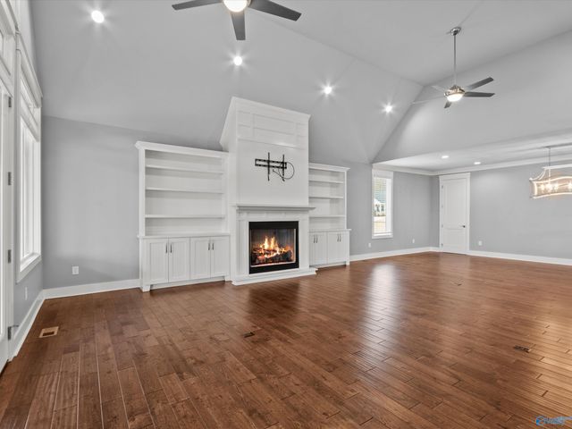 108 Lake Creek Drive, Guntersville, AL 35976