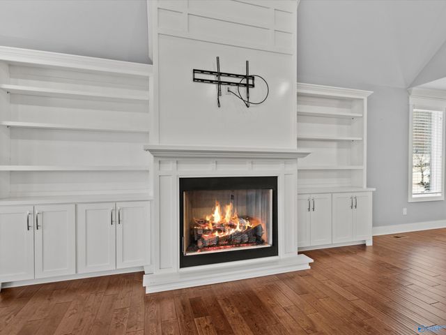 108 Lake Creek Drive, Guntersville, AL 35976