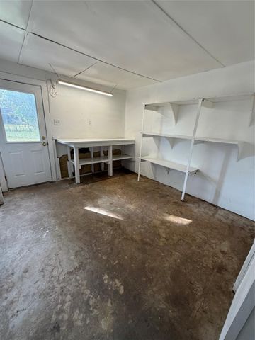 506 Gardenia Street, Lake Jackson, TX 77566