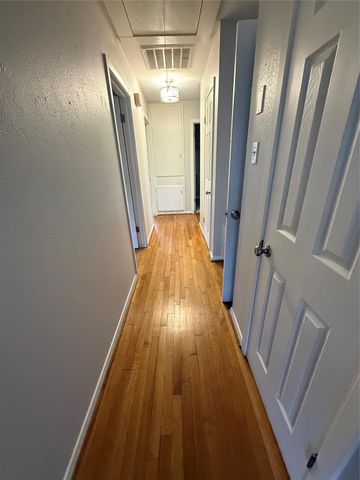 506 Gardenia Street, Lake Jackson, TX 77566