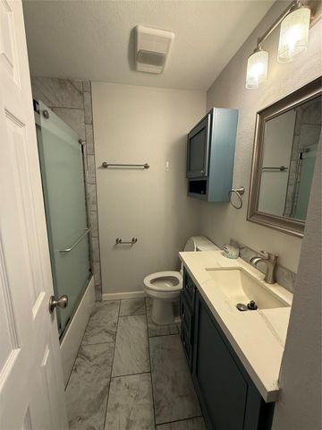 506 Gardenia Street, Lake Jackson, TX 77566