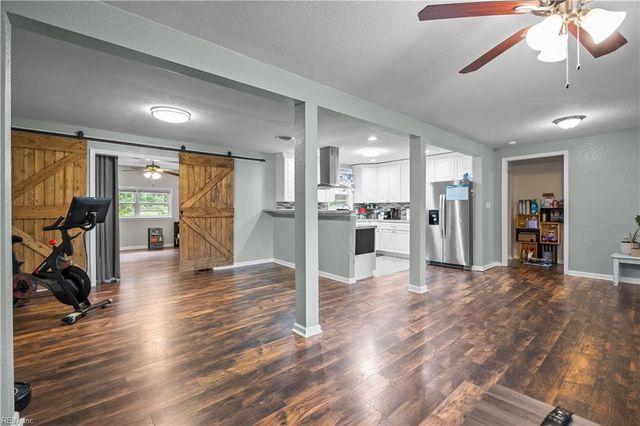 3104 Coach House LN, Virginia Beach, VA 23452