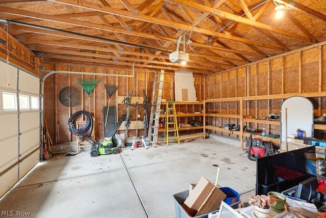 32 Oakwood Avenue, Bedford, OH 44146