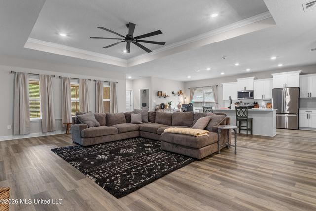 5297 South Street, Ocean Springs, MS 39564