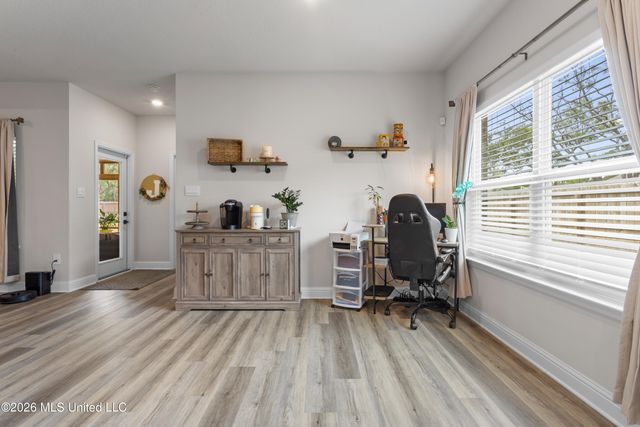 5297 South Street, Ocean Springs, MS 39564