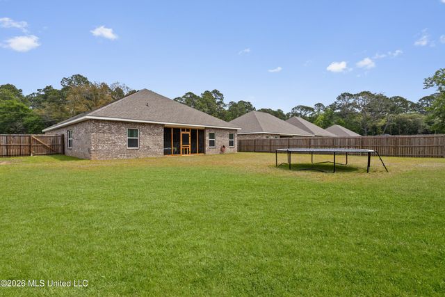 5297 South Street, Ocean Springs, MS 39564