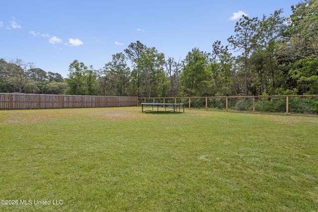 5297 South Street, Ocean Springs, MS 39564