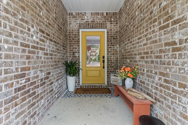 5297 South Street, Ocean Springs, MS 39564