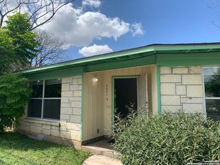 111 LADDIE PL, San Antonio, TX 78201