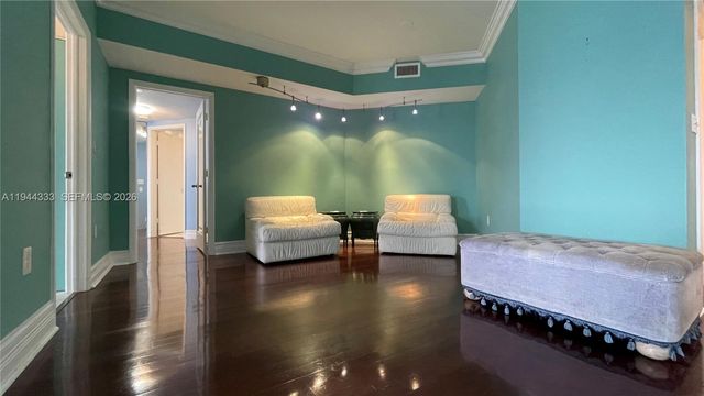 4000 Island Blvd 1105, Aventura, FL 33160