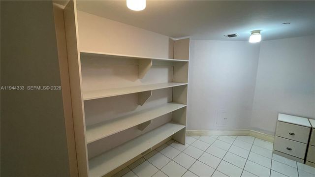 4000 Island Blvd 1105, Aventura, FL 33160