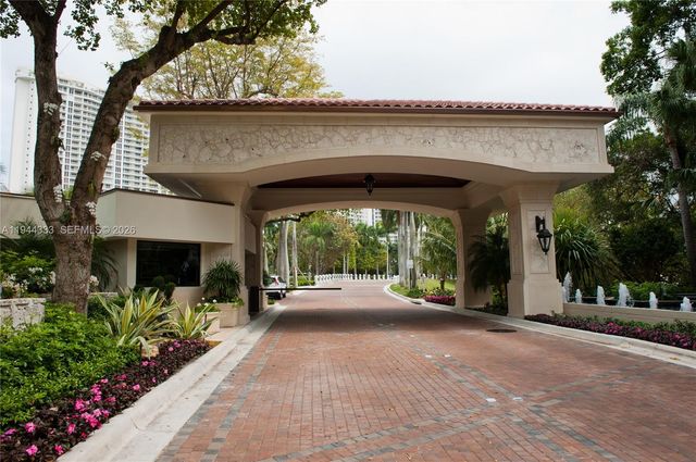 4000 Island Blvd 1105, Aventura, FL 33160