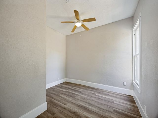 917 W Sears Street, Denison, TX 75020