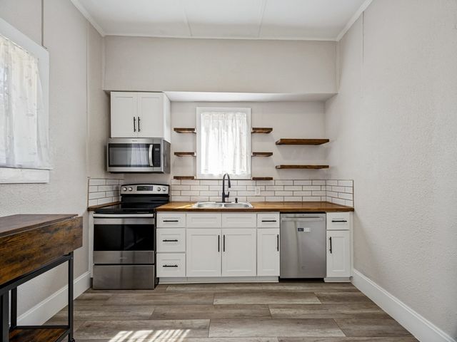 917 W Sears Street, Denison, TX 75020