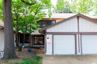 24 REDWOOD Lane, Springfield, IL 62704