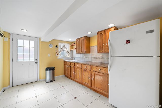5938 69th Lane, Maspeth, NY 11378