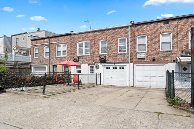 5938 69th Lane, Maspeth, NY 11378