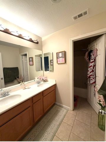 6244 W Avenue J13, Lancaster, CA 93536
