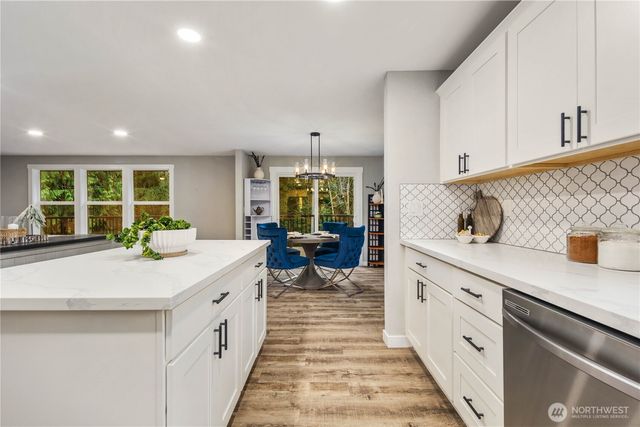 5914 43rd Avenue NW, Gig Harbor, WA 98335