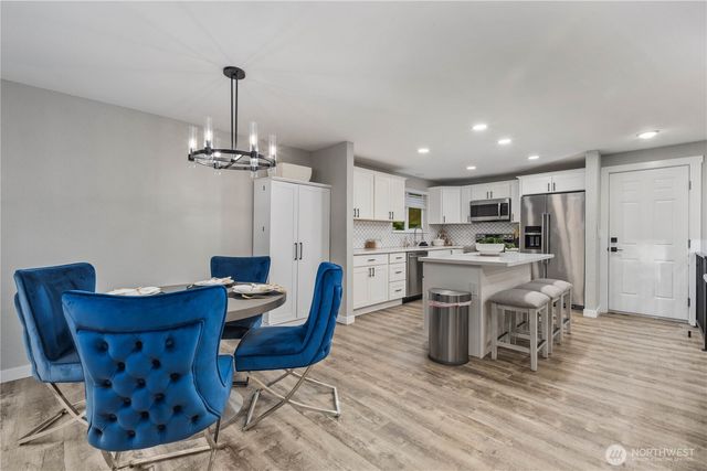 5914 43rd Avenue NW, Gig Harbor, WA 98335