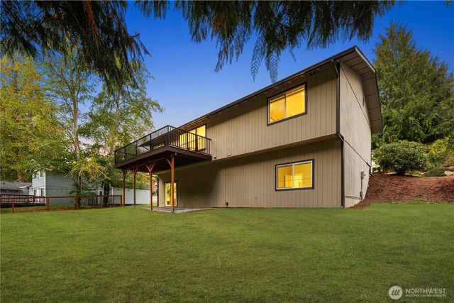 5914 43rd Avenue NW, Gig Harbor, WA 98335