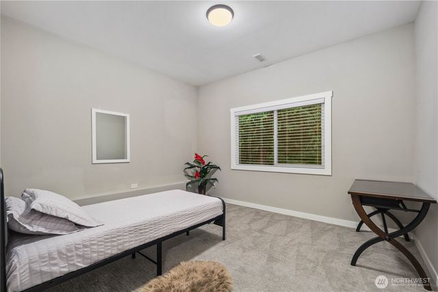 5914 43rd Avenue NW, Gig Harbor, WA 98335