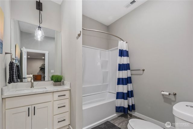 5914 43rd Avenue NW, Gig Harbor, WA 98335