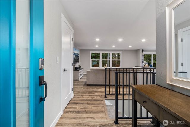 5914 43rd Avenue NW, Gig Harbor, WA 98335