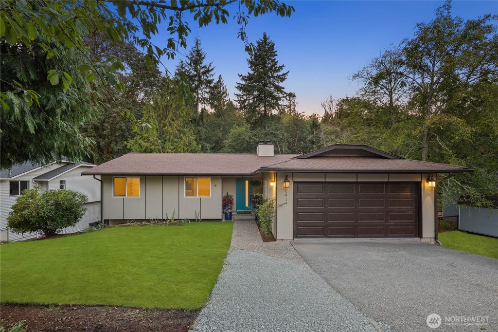 5914 43rd Avenue NW, Gig Harbor, WA 98335