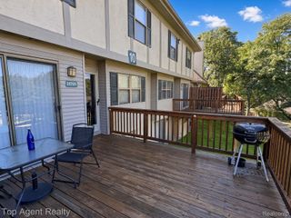 24769 Primrose Lane, Southfield, MI 48033